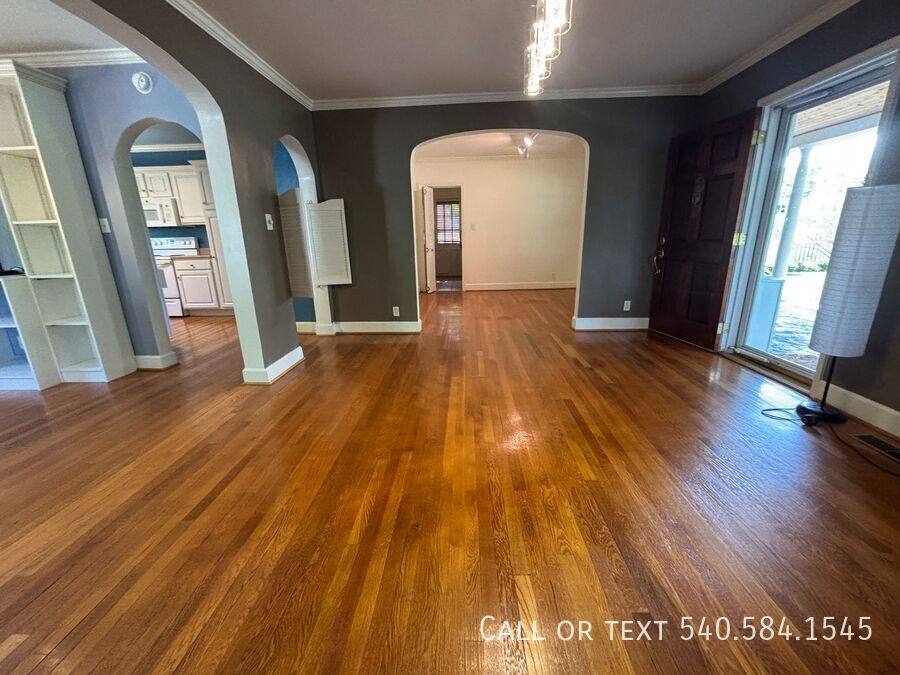 House for rent at 3479 Overbrook Dr, Roanoke, VA 24018