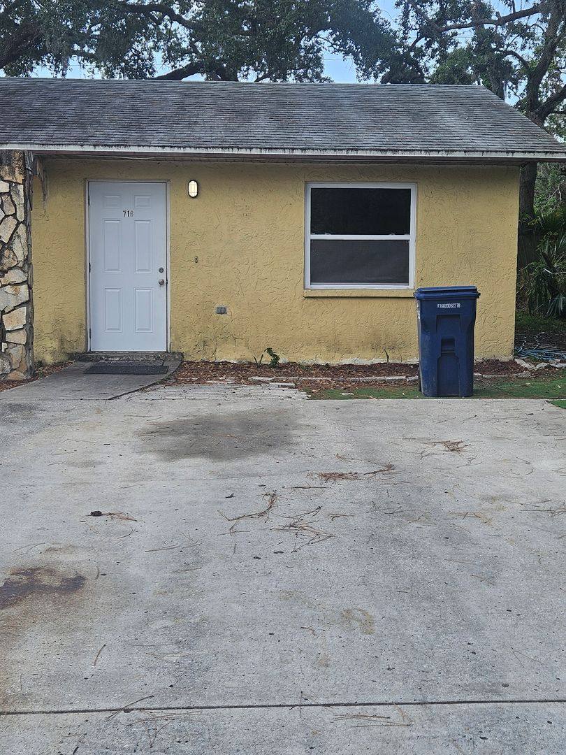 House for rent at 716 56 Ave Dr E, Bradenton, FL 34203