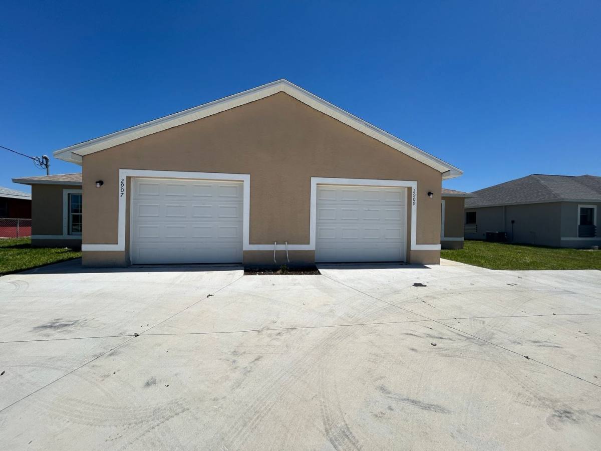 Apartment for rent at 2907 Santa Barbara Blvd, Cape Coral, FL 33914