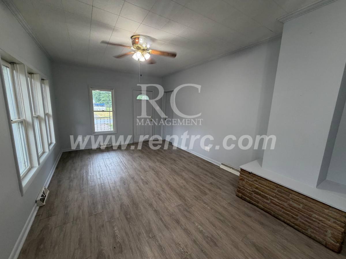 House for rent at 303 12th W, Georgetown, IL 61846