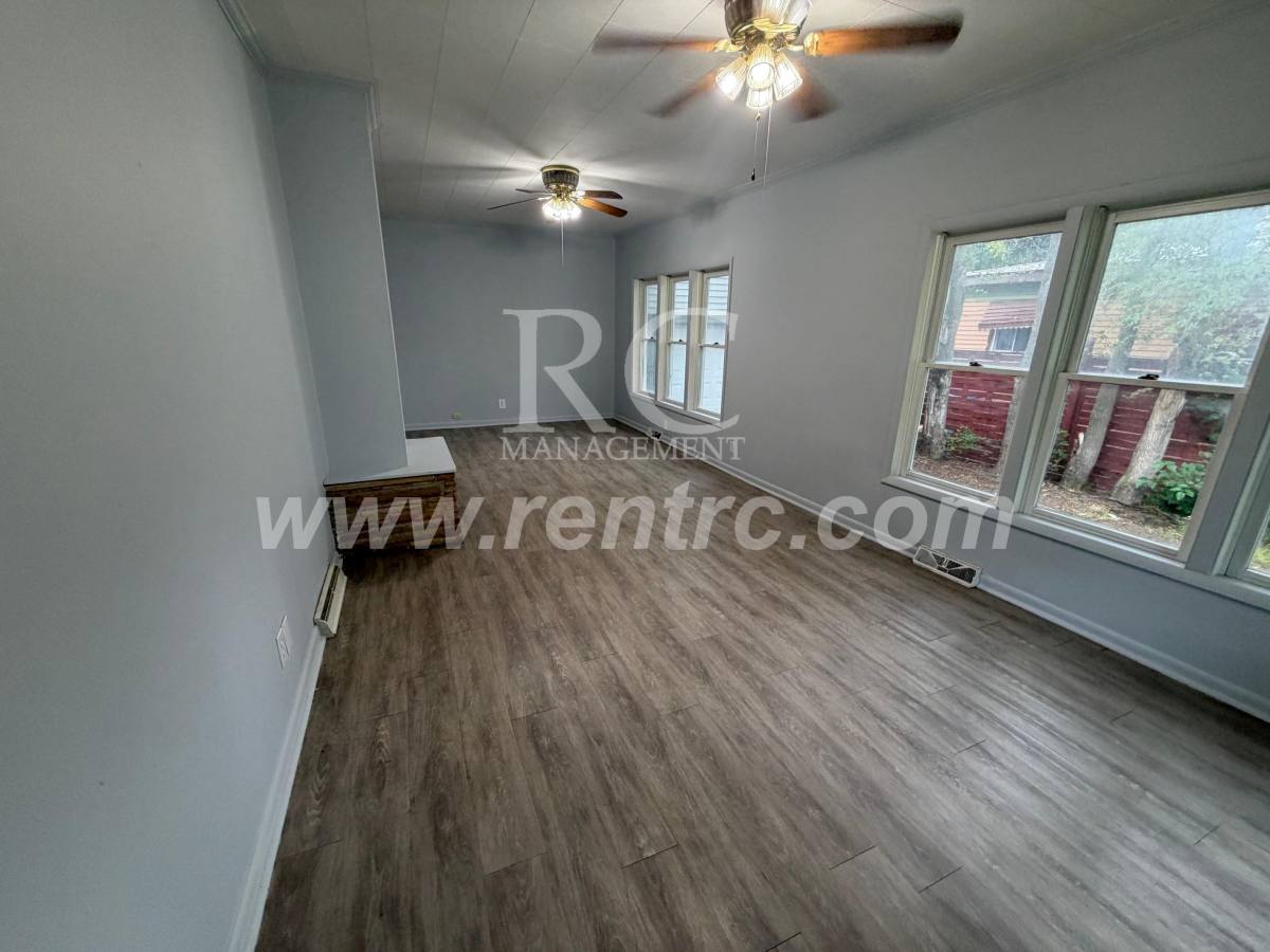 House for rent at 303 12th W, Georgetown, IL 61846