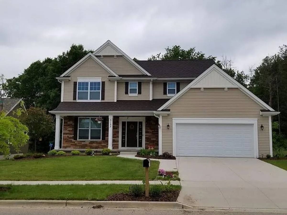 House for rent at 5137 Giesboro Lane, Okemos, MI 48864