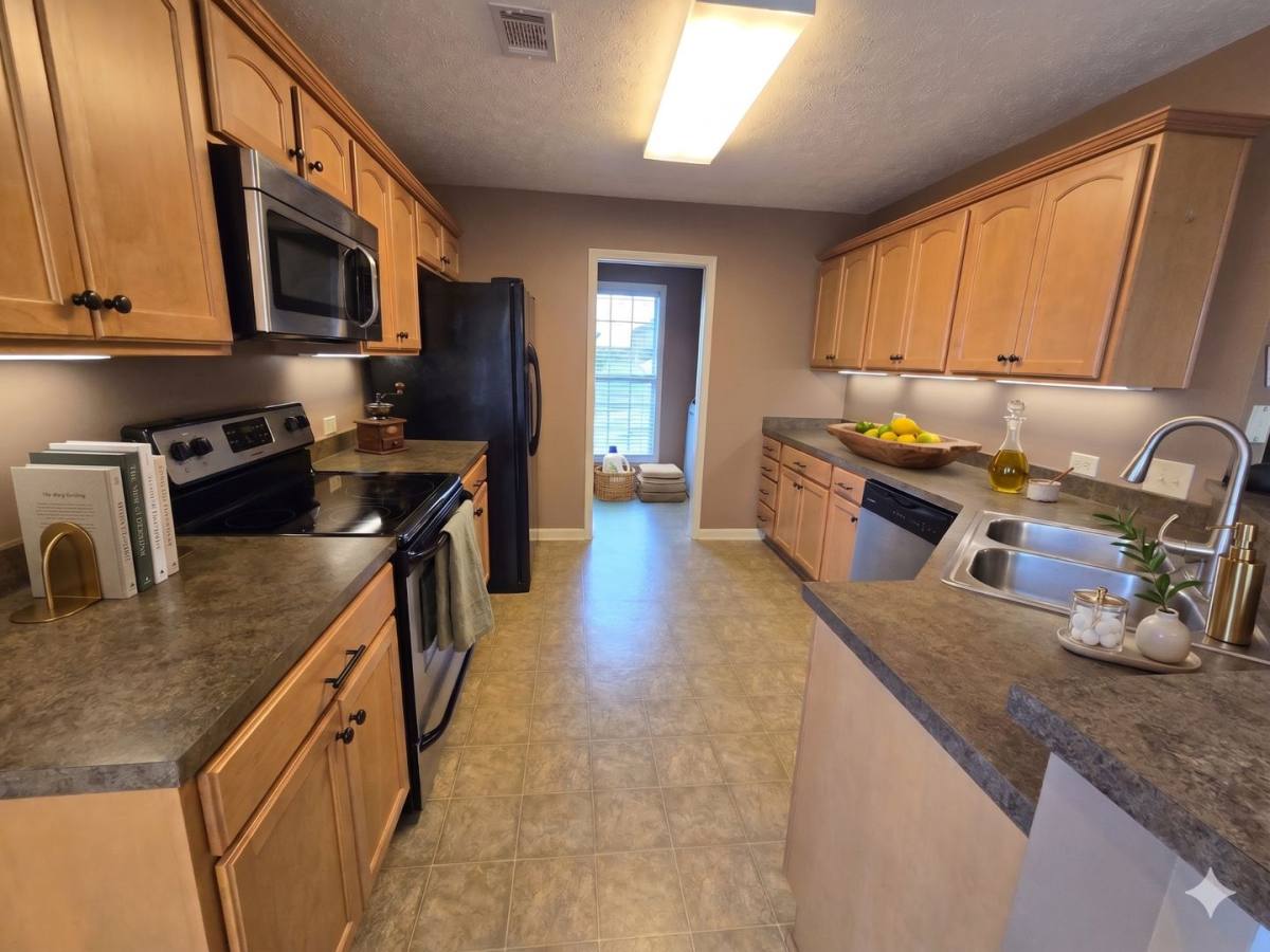 House for rent at 1985 Regent Rd, Prattville, AL 36066