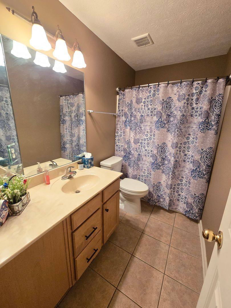 House for rent at 1985 Regent Rd, Prattville, AL 36066