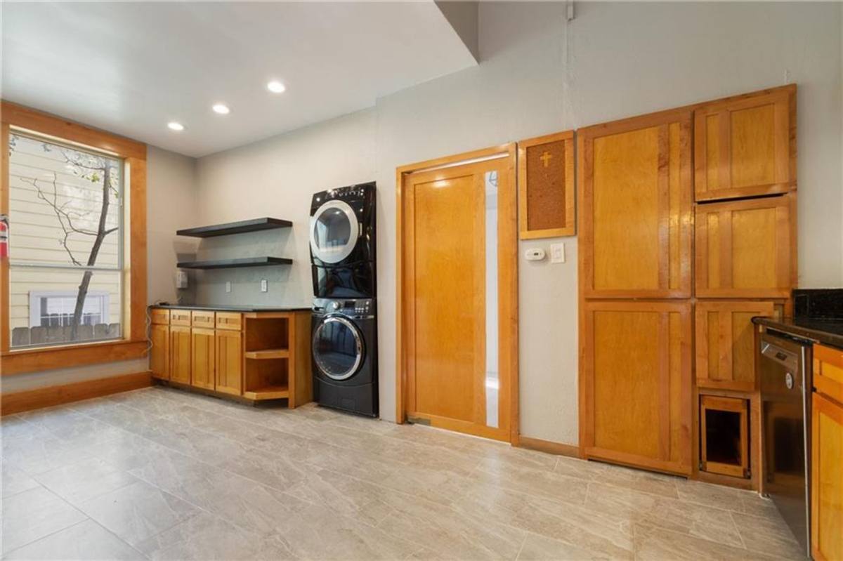 Townhouse for rent at 3210 Hampton A, B, C, Austin, TX 78705