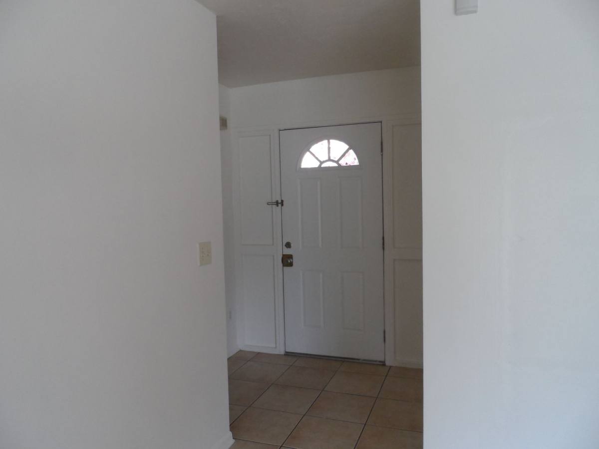 House for rent at 1236 Fountainhead Dr, Deltona, FL 32725