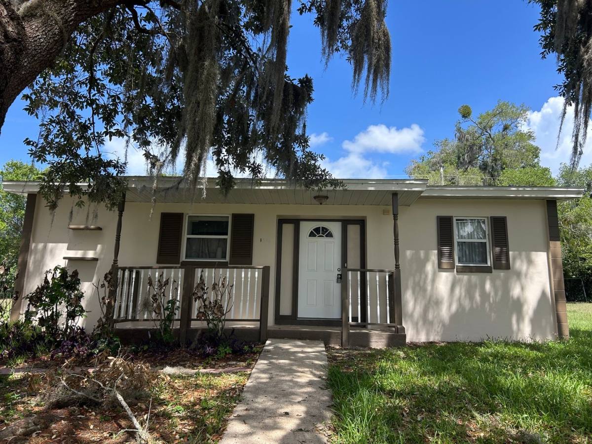 House for rent at 1236 Fountainhead Dr, Deltona, FL 32725