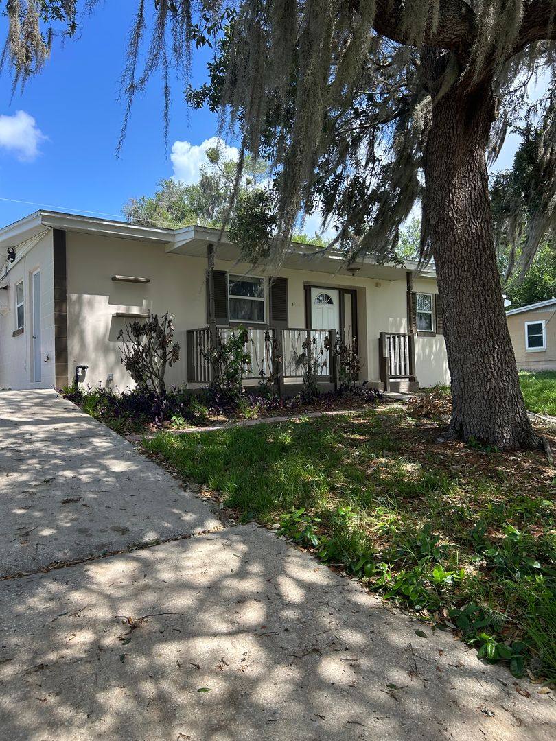 House for rent at 1236 Fountainhead Dr, Deltona, FL 32725
