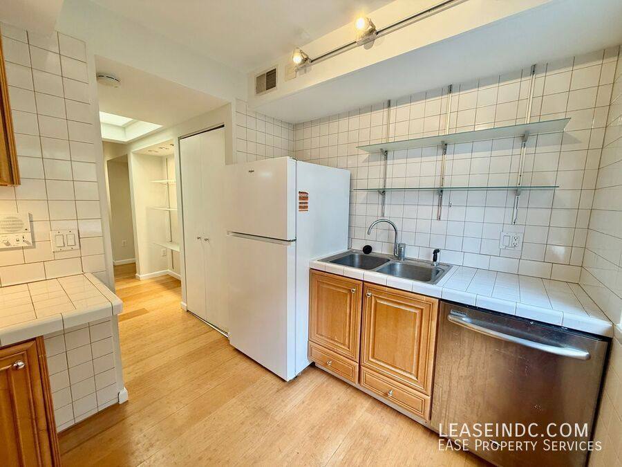 Apartment for rent at 1526 12th St #4, Washington, DC 20005
