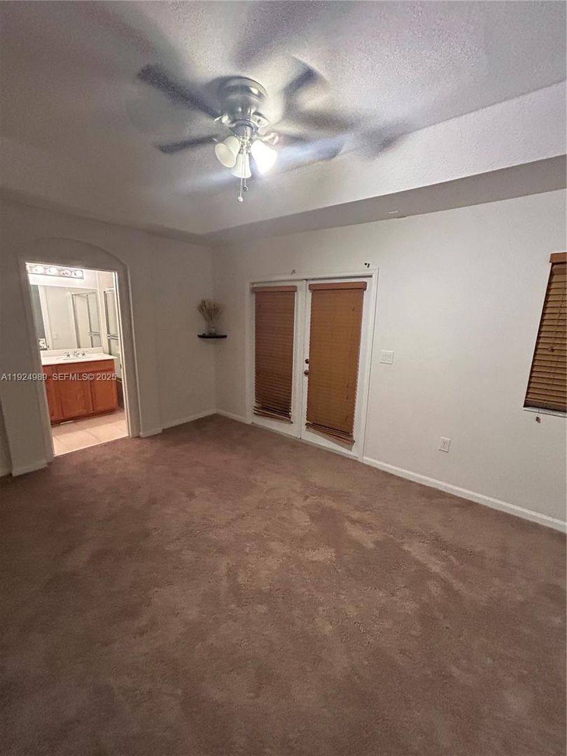 Townhouse for rent at 13903 SW 279th Lane, Homestead, FL 33032