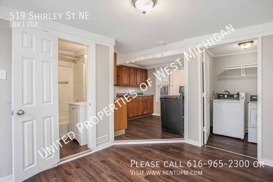 House for rent at 519 Shirley St NE, Grand Rapids, MI 49503