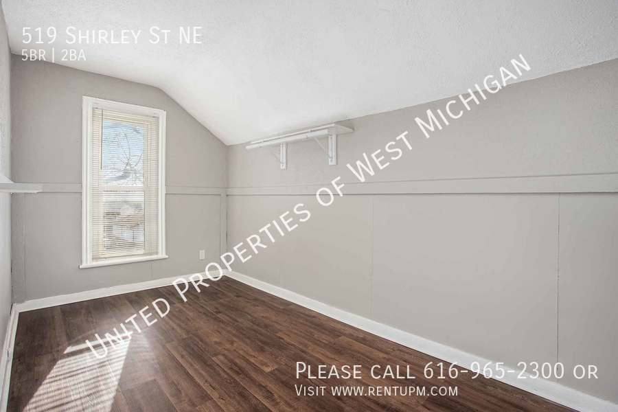 House for rent at 519 Shirley St NE, Grand Rapids, MI 49503