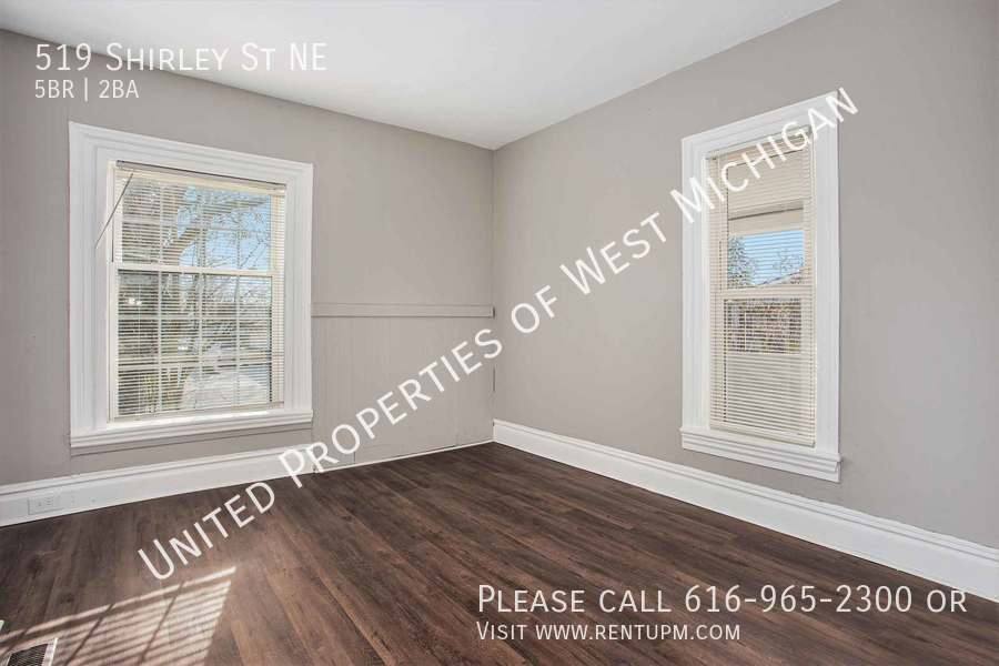 House for rent at 519 Shirley St NE, Grand Rapids, MI 49503