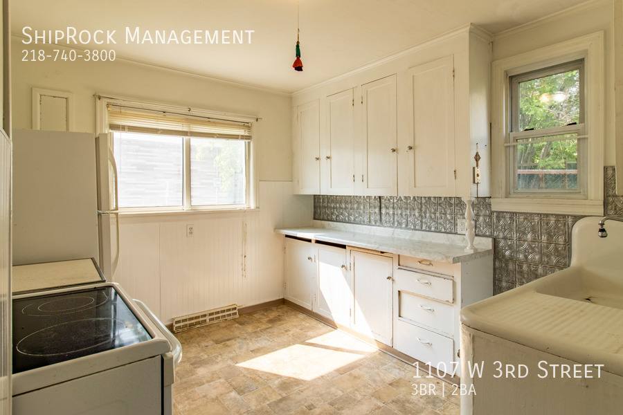 Apartment for rent at 1107 W 3rd St, Duluth, MN 55806