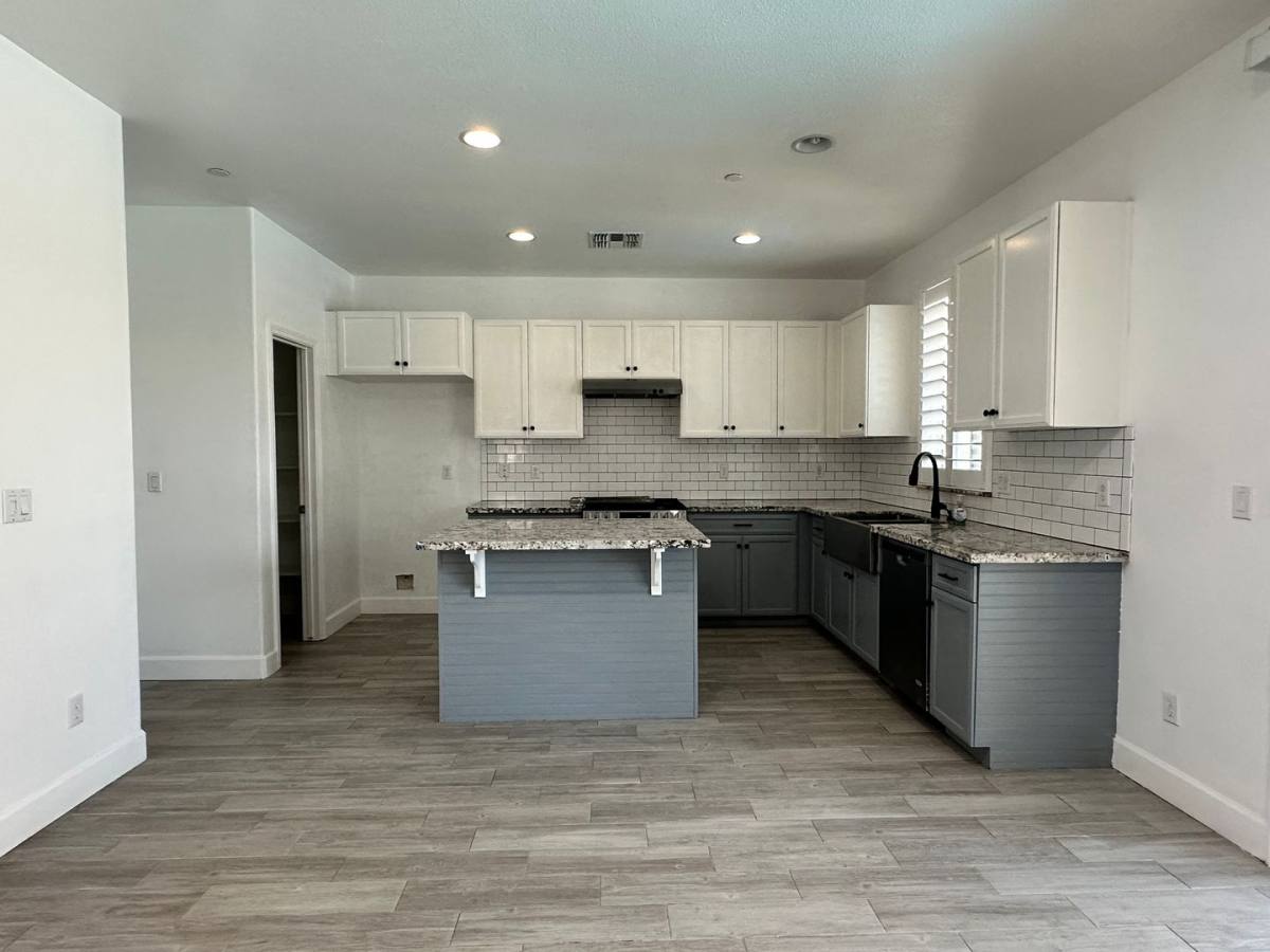 House for rent at 3726 N Shady Court, Visalia, CA 93291