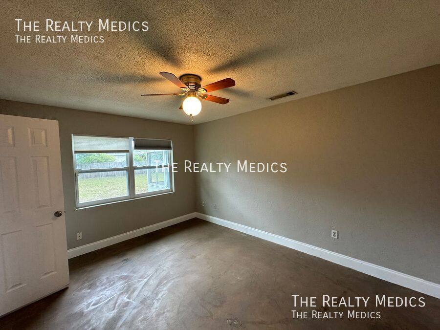 House for rent at 1199 Lawrence Ave, Deltona, FL 32725