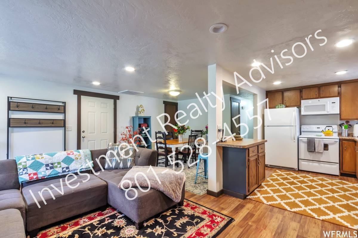 Apartment for rent at 8136 Cottonwood Hills Circle #16A, Sandy, UT 84094