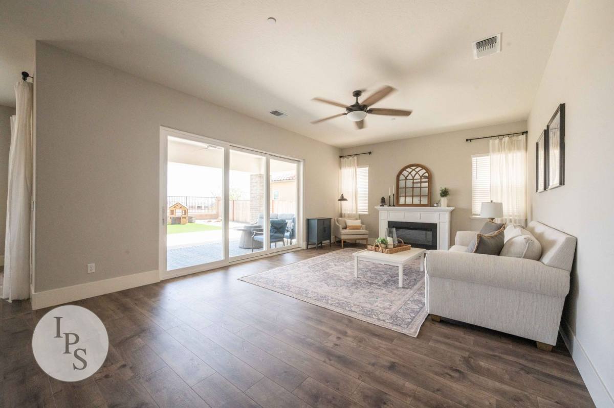 House for rent at 4299 Vineyard Dr, Madera, CA 93636