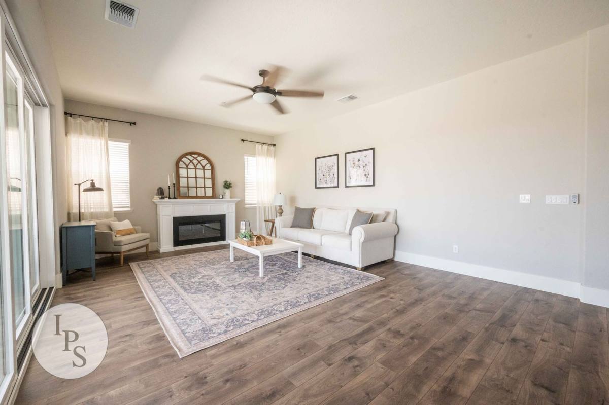 House for rent at 4299 Vineyard Dr, Madera, CA 93636