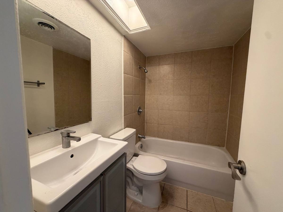 Apartment for rent at 4107 Avondale Ave #102, Dallas, TX 75219