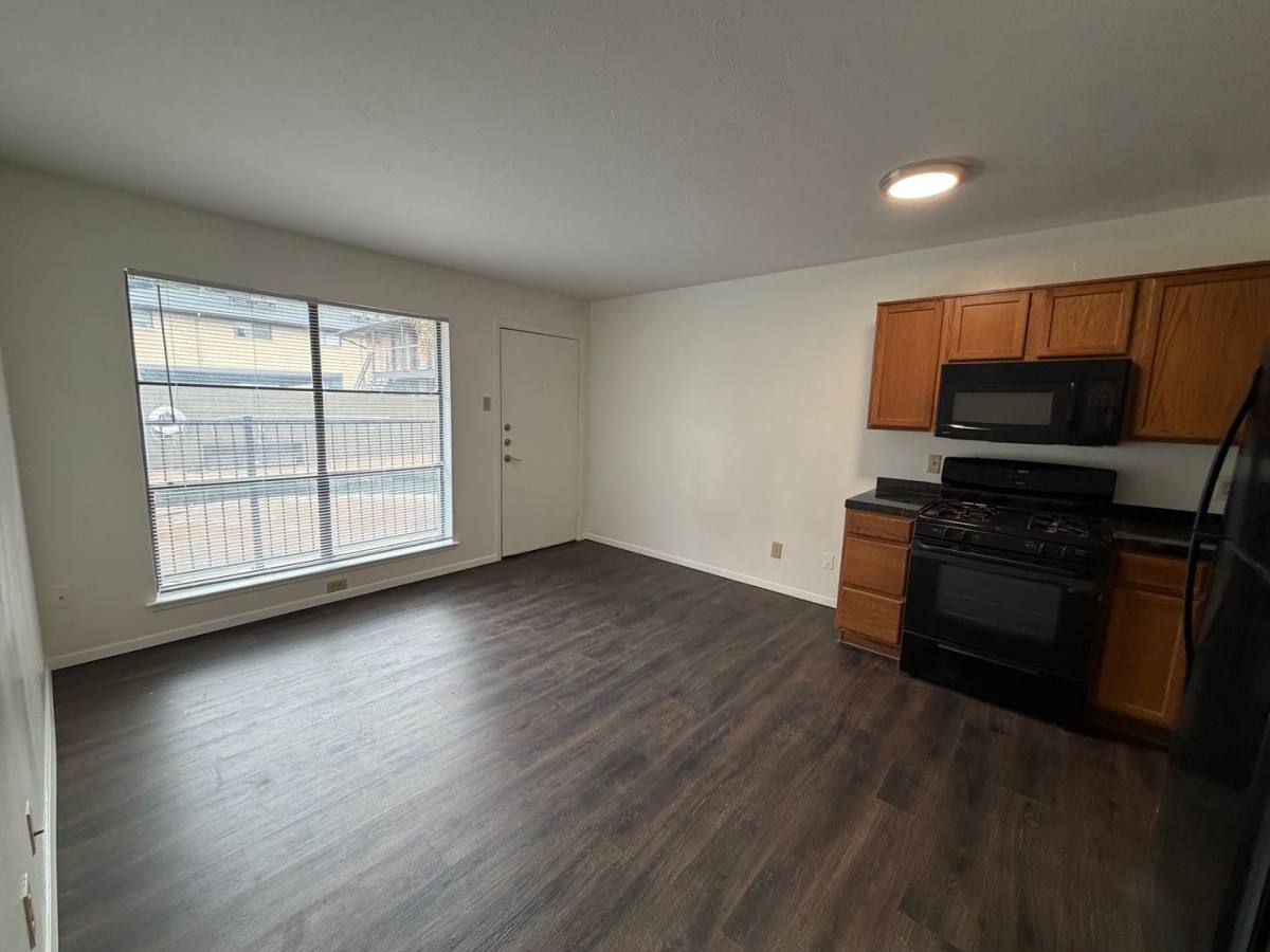 Apartment for rent at 4107 Avondale Ave #102, Dallas, TX 75219