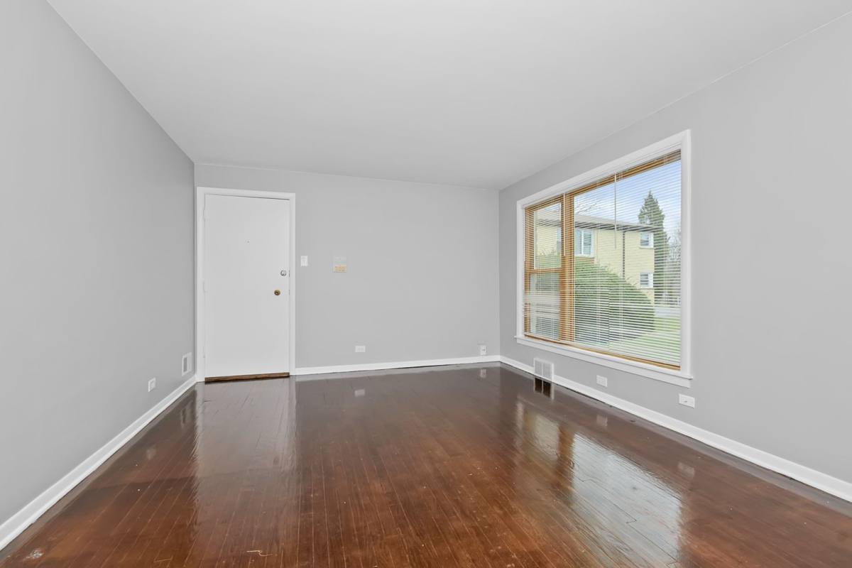 Apartment for rent at 1514-20 W 99th St, Chicago, IL 60643