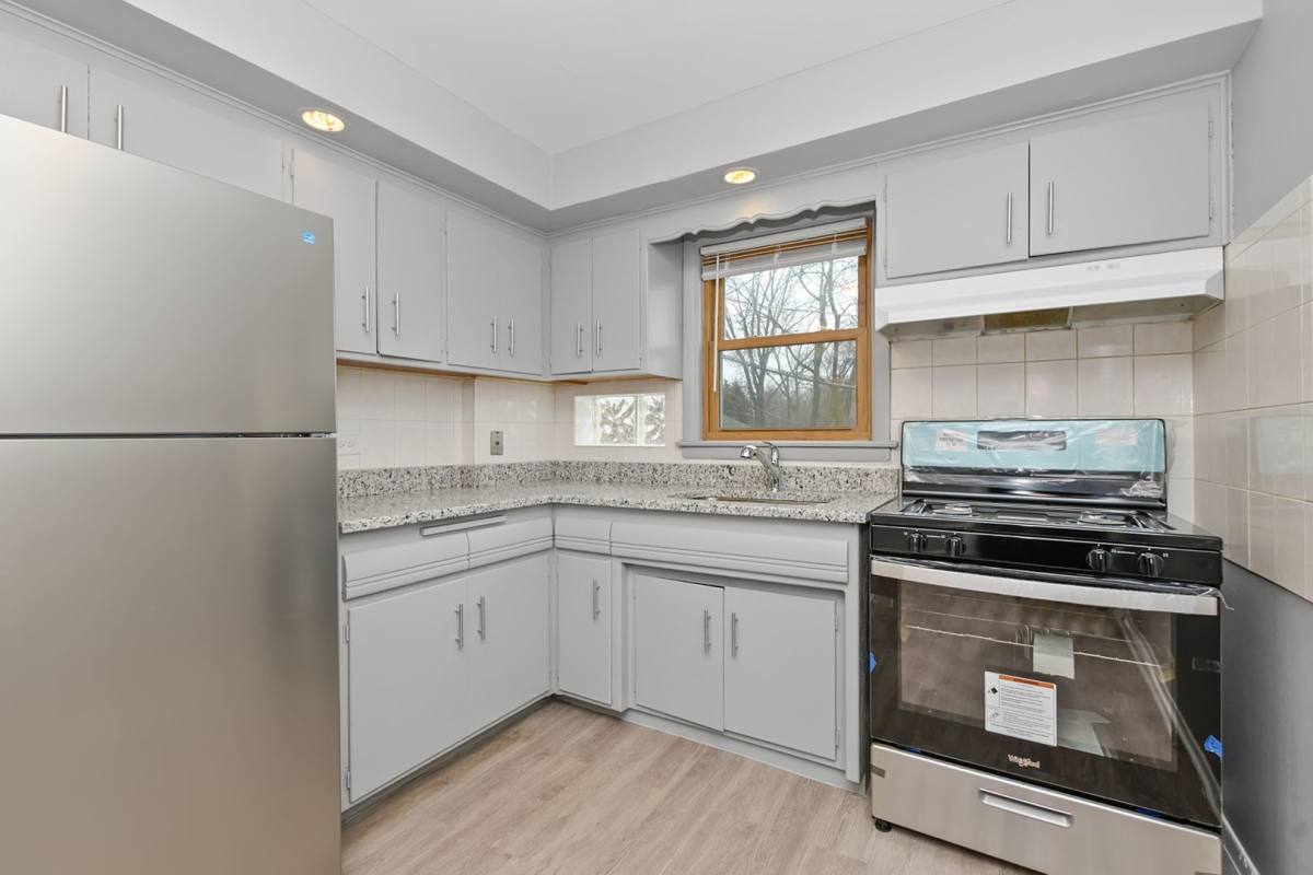 Apartment for rent at 1514-20 W 99th St, Chicago, IL 60643
