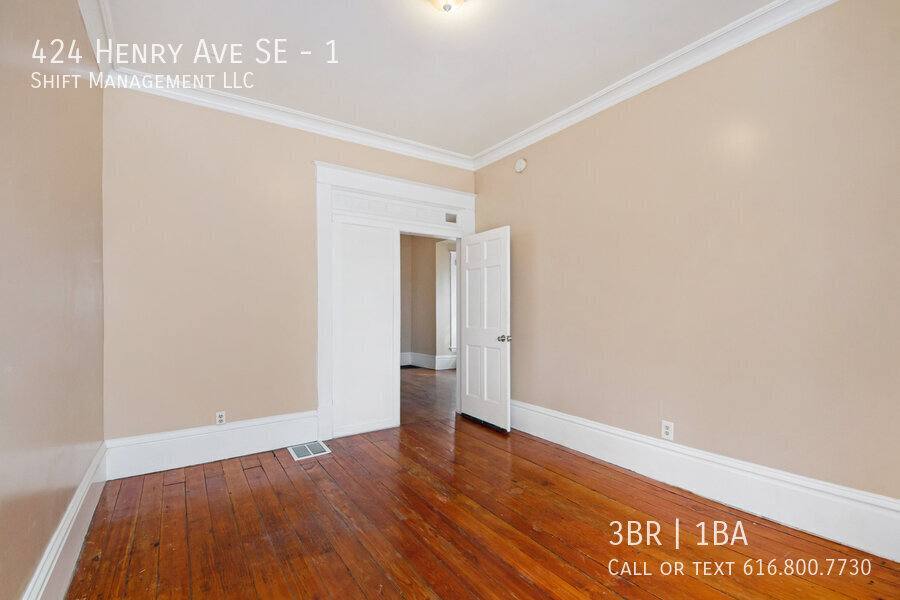 Apartment for rent at 424 Henry Ave SE #1, Grand Rapids, MI 49503