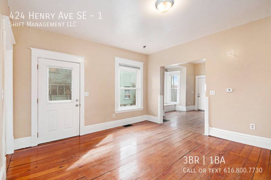 Apartment for rent at 424 Henry Ave SE #1, Grand Rapids, MI 49503