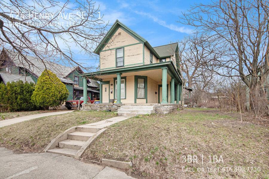 Apartment for rent at 424 Henry Ave SE #1, Grand Rapids, MI 49503
