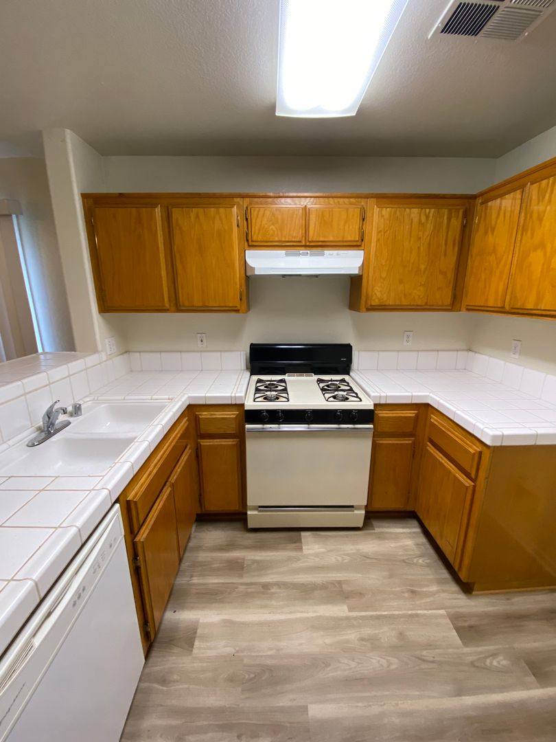 Apartment for rent at 4401 Pebblecreek Dr, Bakersfield, CA 93312