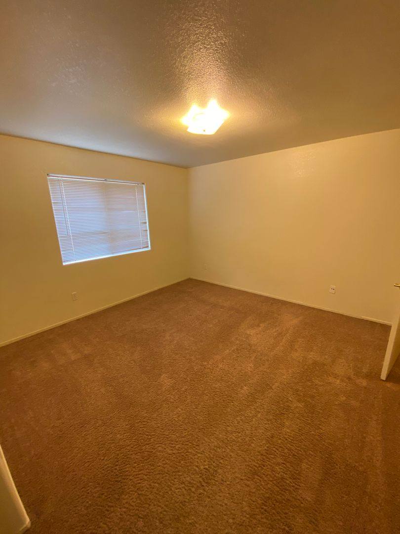 Apartment for rent at 4401 Pebblecreek Dr, Bakersfield, CA 93312