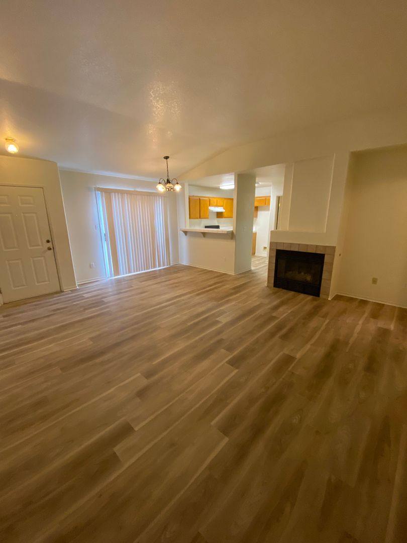 Apartment for rent at 4401 Pebblecreek Dr, Bakersfield, CA 93312
