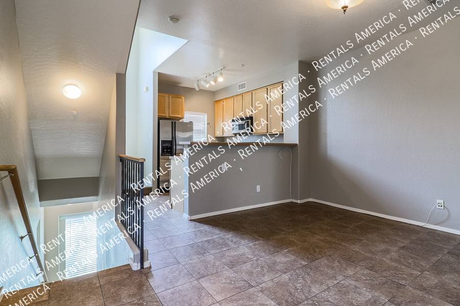 Townhouse for rent at 747 N Port Dr, Gilbert, AZ 85233