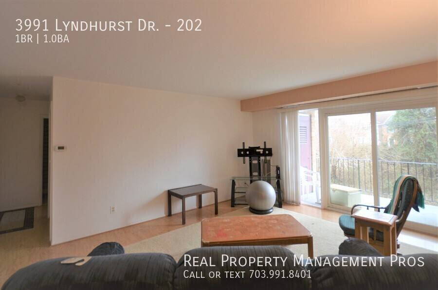 Condo for rent at 3991 Lyndhurst Dr #202, Fairfax, VA 22031
