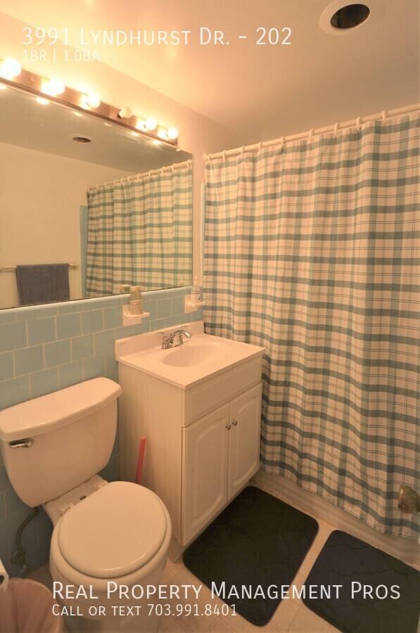 Condo for rent at 3991 Lyndhurst Dr #202, Fairfax, VA 22031