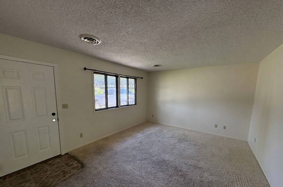 House for rent at 1705 N 4th St, Wamego, KS 66547