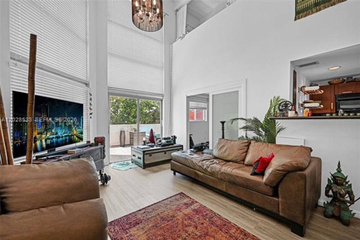 Apartment for rent at 7728 Collins Ave, Miami Beach, FL 33141