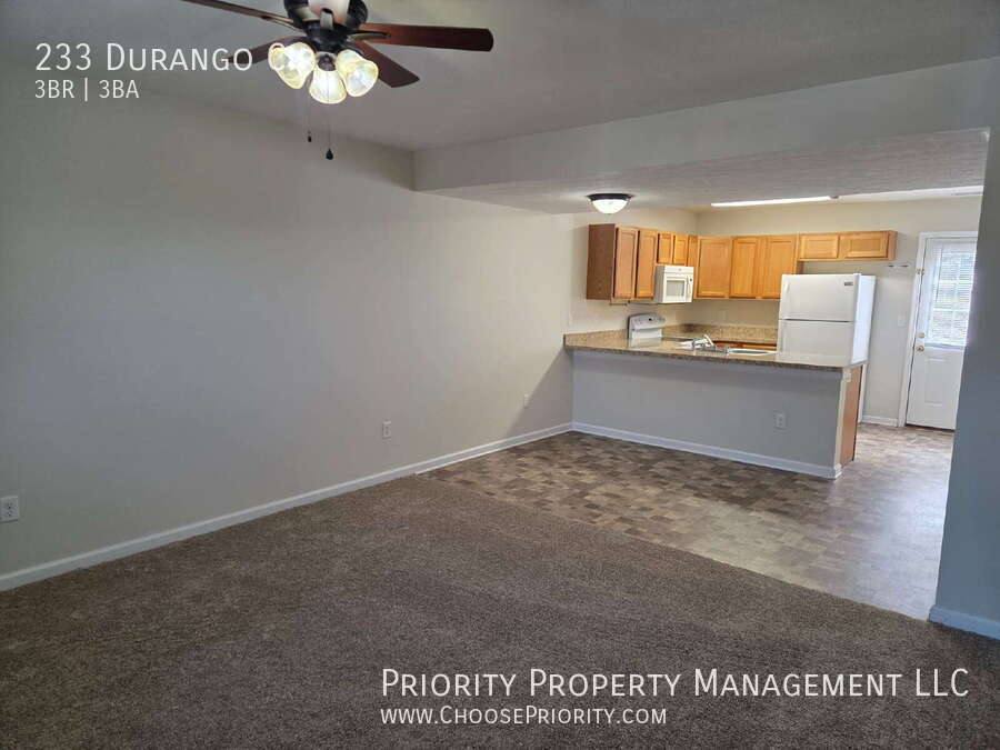 Townhouse for rent at 233 Durango Circle, Broadway, VA 22815