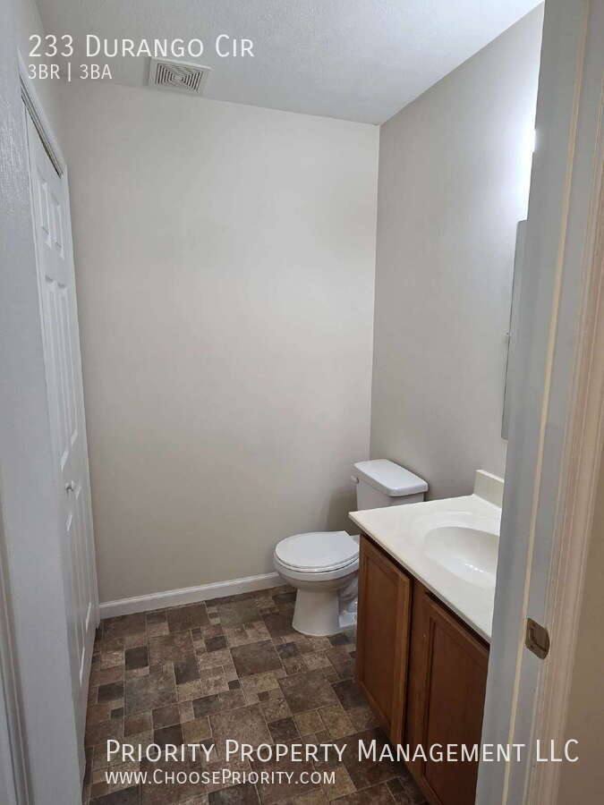 Townhouse for rent at 233 Durango Circle, Broadway, VA 22815