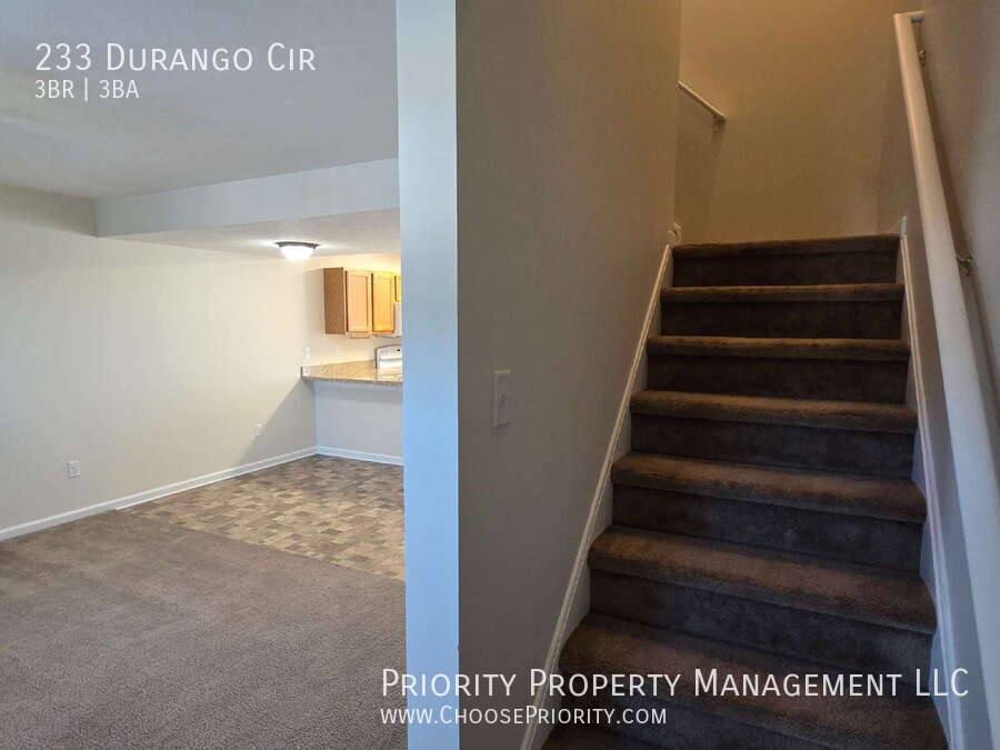 Townhouse for rent at 233 Durango Circle, Broadway, VA 22815
