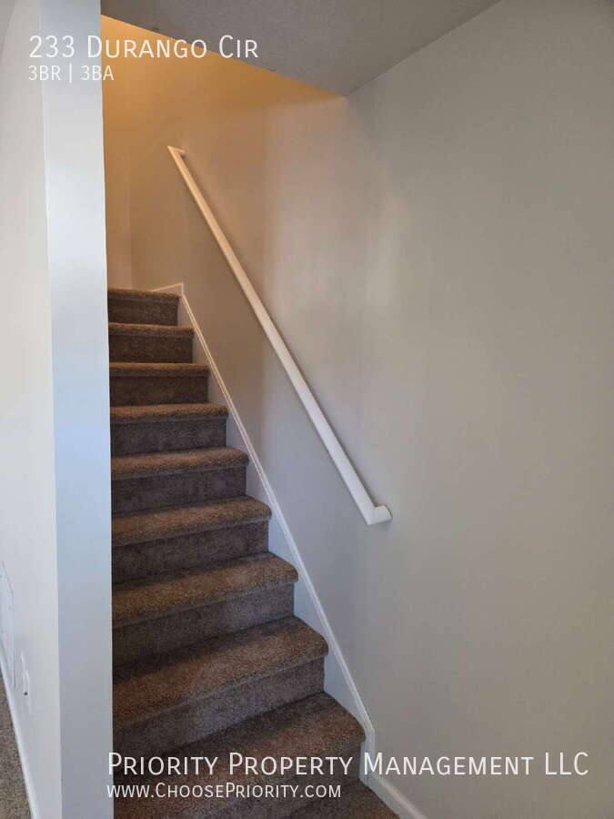 Townhouse for rent at 233 Durango Circle, Broadway, VA 22815