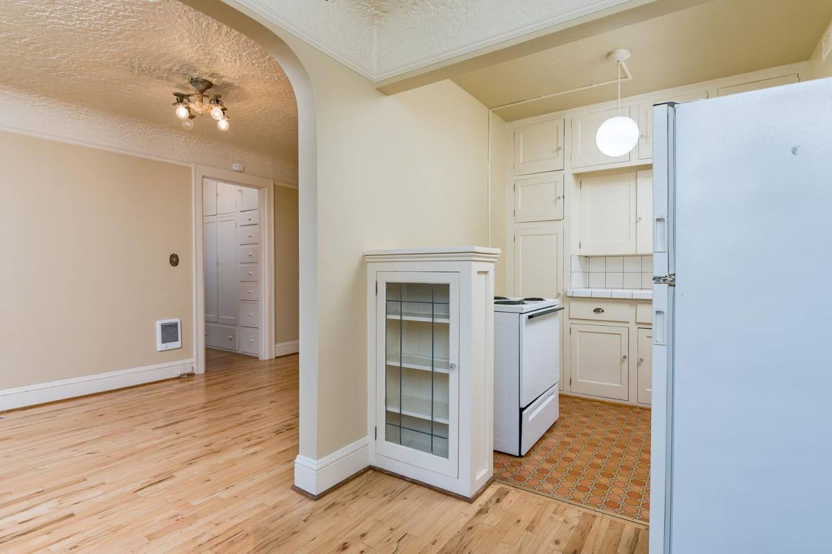 Apartment for rent at 1424 SW Montgomery St, Portland, OR 97201