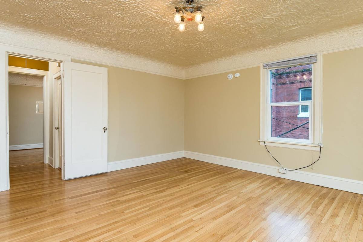 Apartment for rent at 1424 SW Montgomery St, Portland, OR 97201