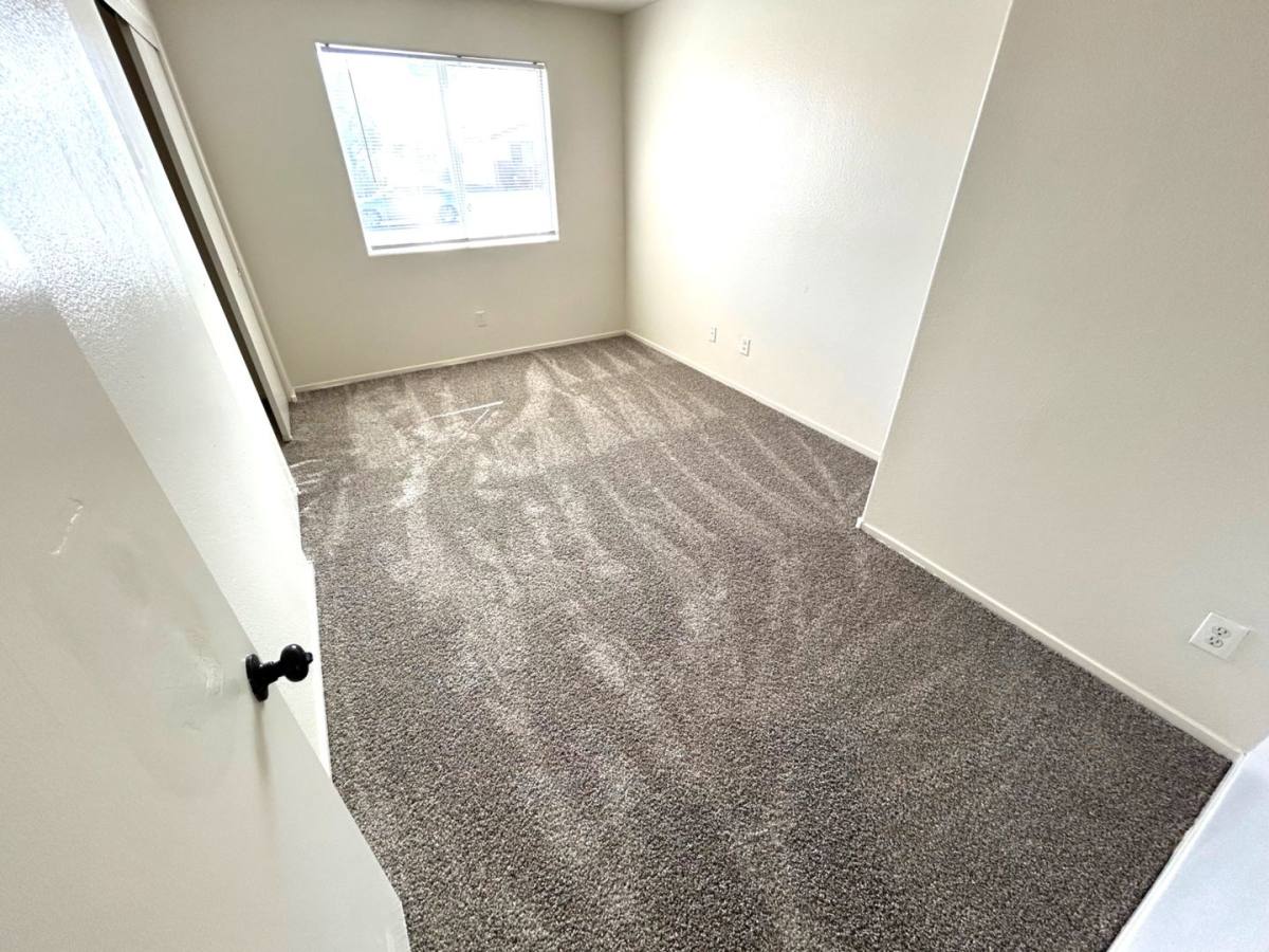House for rent at 4916 River Splash Ave, Las Vegas, NV 89131