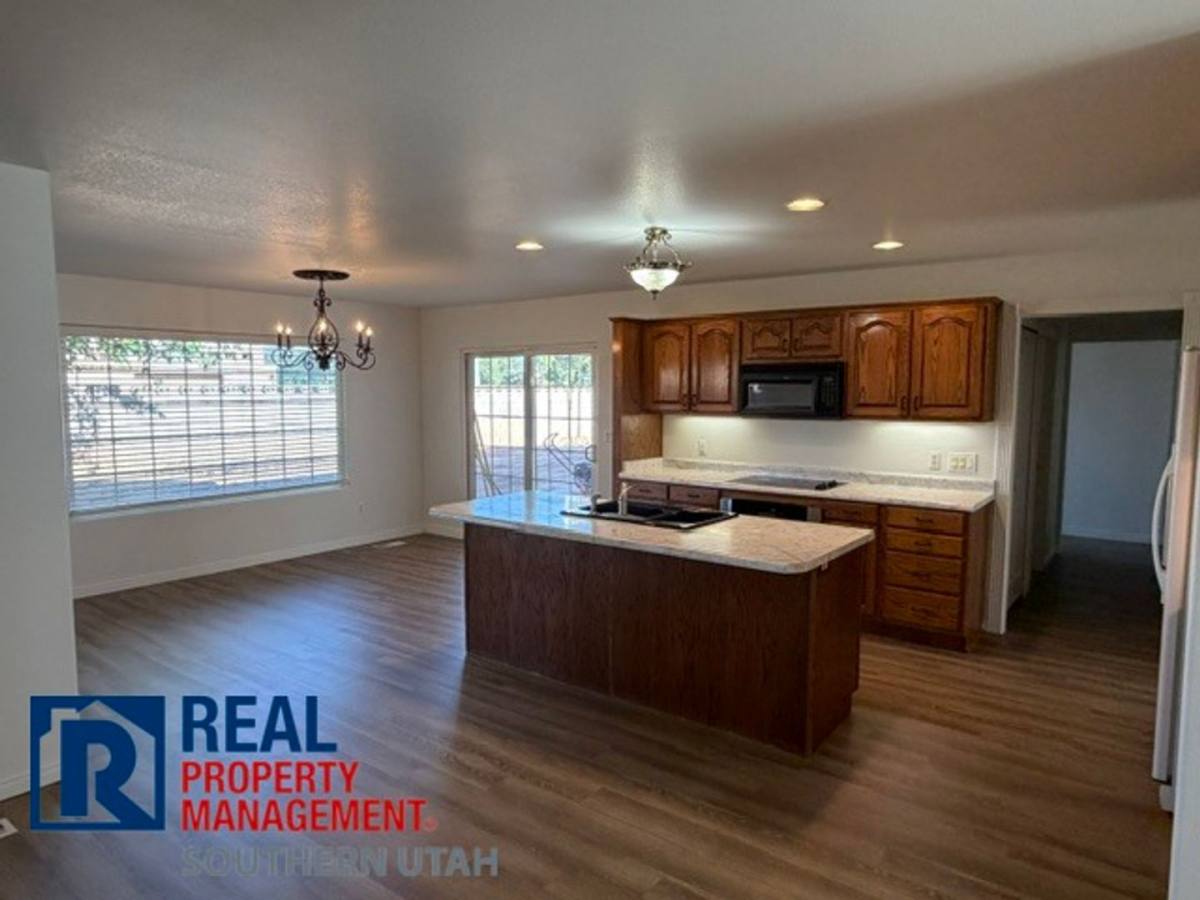 House for rent at 1188 S 1280 E, Saint George, UT 84790