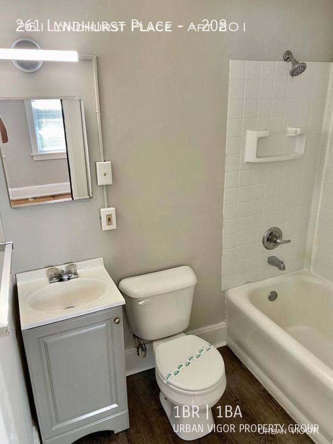 Apartment for rent at 261 Lyndhurst Place #208, Lexington, KY 40508