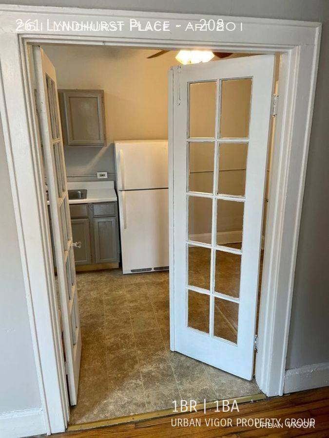 Apartment for rent at 261 Lyndhurst Place #208, Lexington, KY 40508