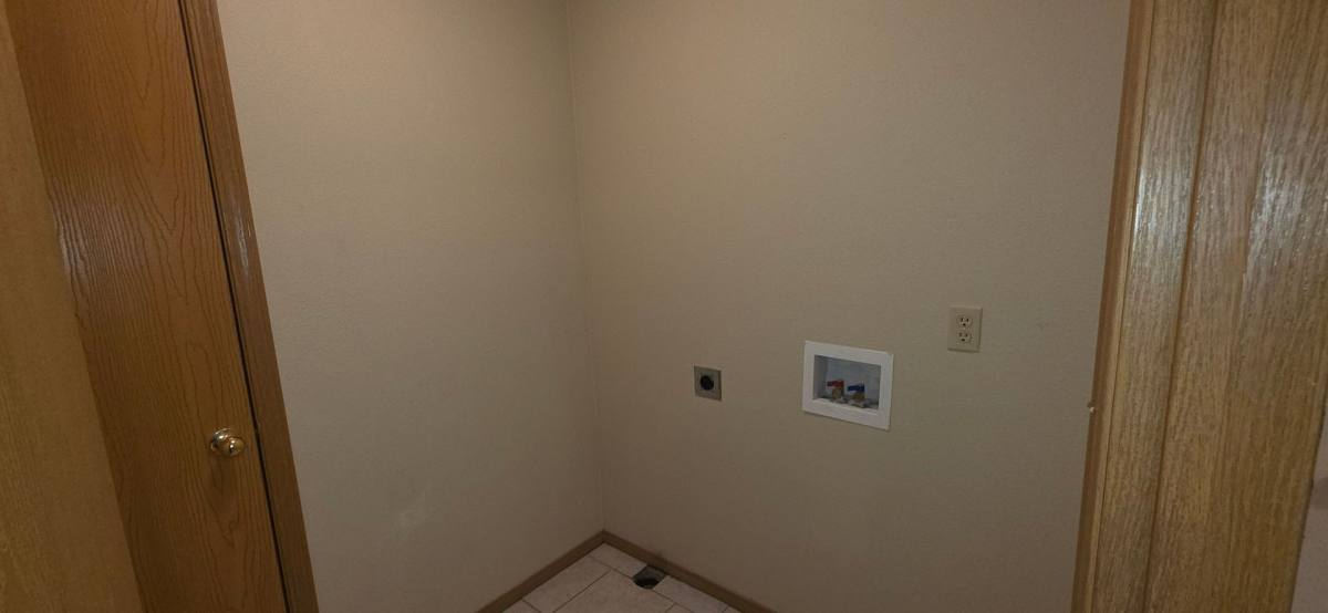 House for rent at 1049 S Missouri Ave, Springfield, MO 65807
