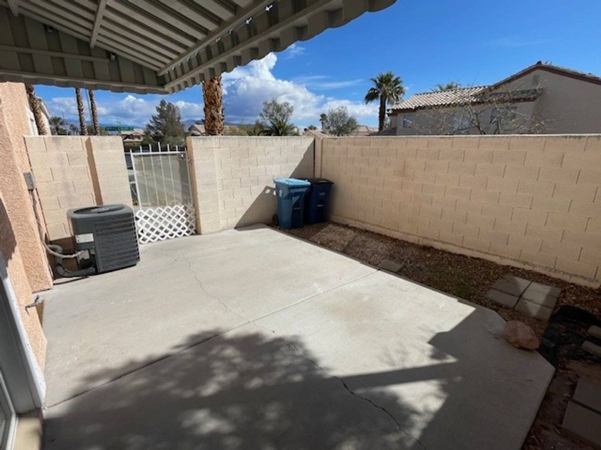 Townhouse for rent at 8401 Sewards Bluff Ave, Las Vegas, NV 89129